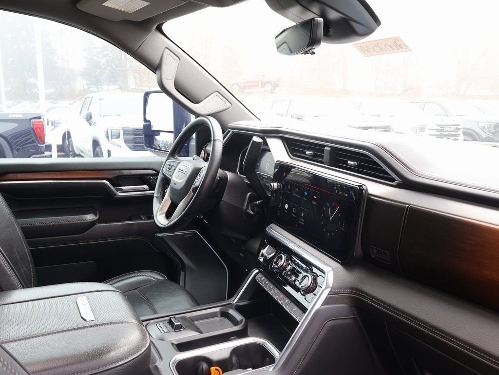 2024 GMC Sierra 3500 HD Denali