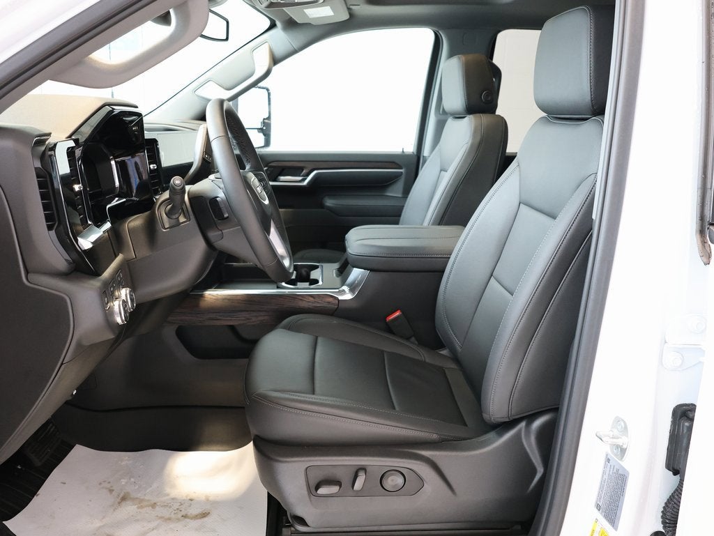 2025 GMC Sierra 2500 HD SLT