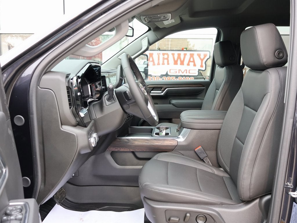 2025 GMC Sierra 2500 HD SLT