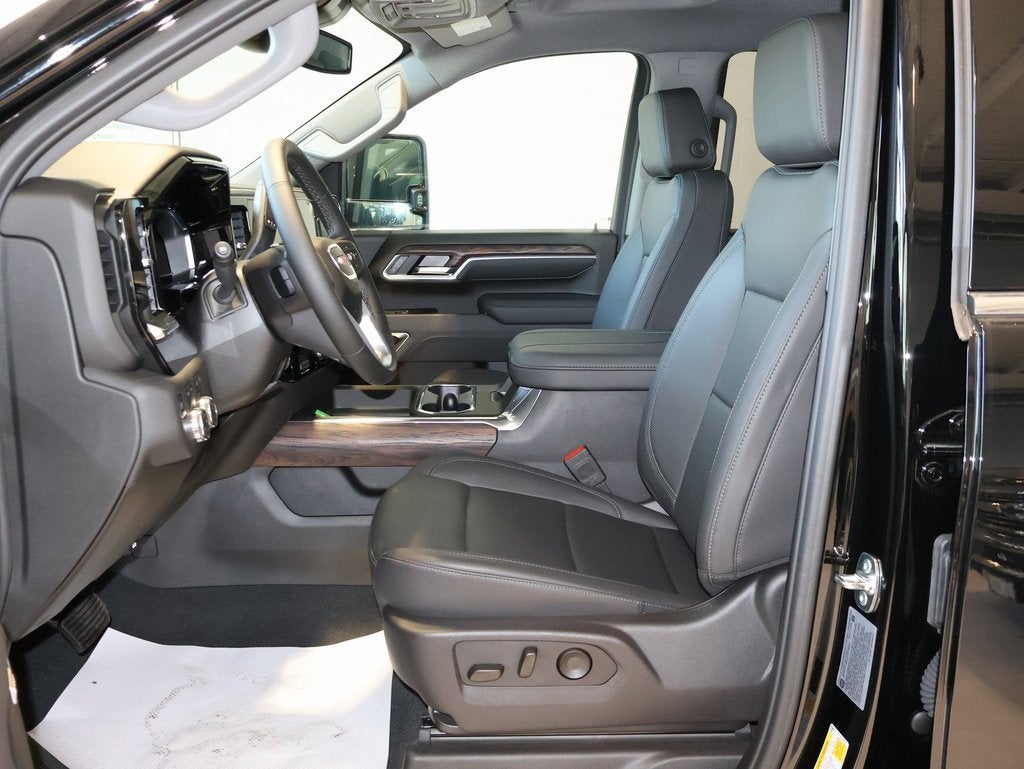 2025 GMC Sierra 2500 HD SLT