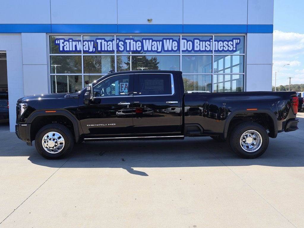 2026 GMC Sierra 3500 HD Denali Ultimate DRW