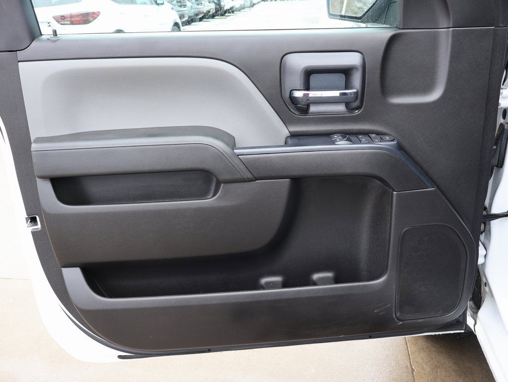 2018 GMC Sierra 1500 2WD Reg Cab 133.0"