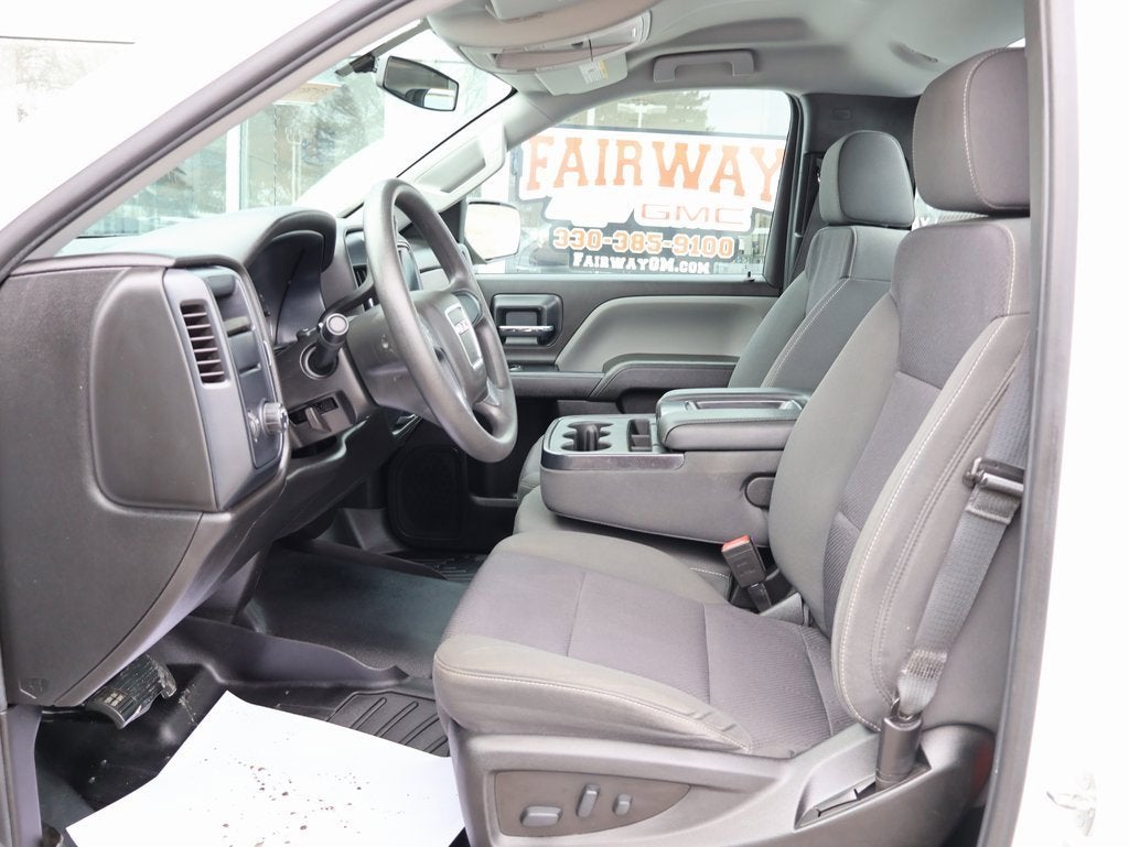 2018 GMC Sierra 1500 2WD Reg Cab 133.0"