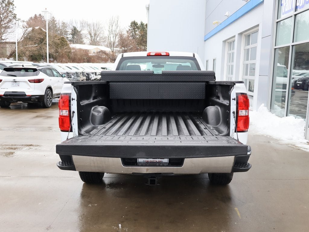 2018 GMC Sierra 1500 2WD Reg Cab 133.0"