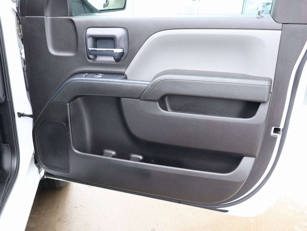 2018 GMC Sierra 1500 2WD Reg Cab 133.0"