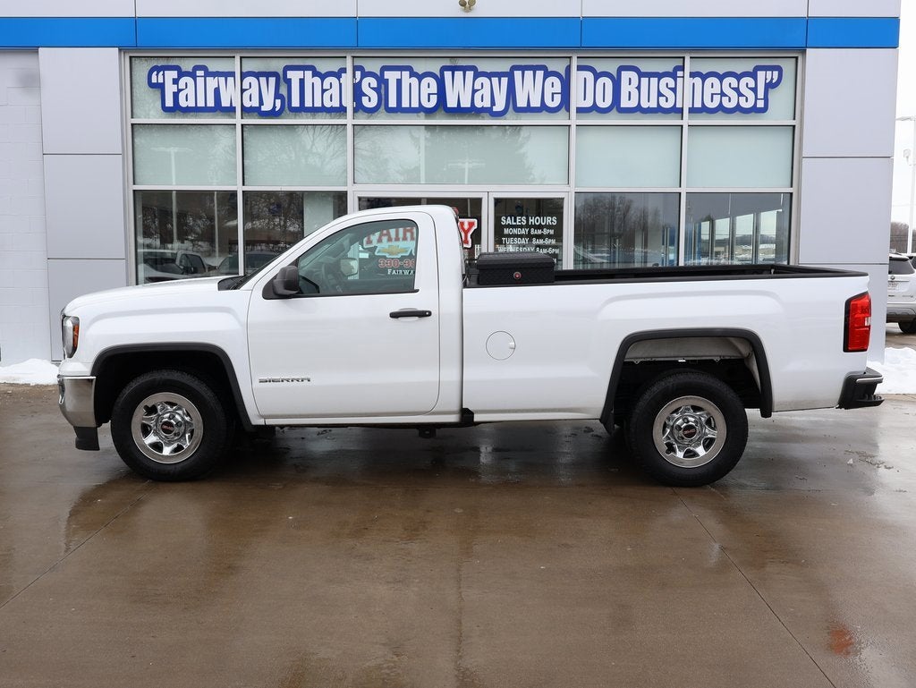2018 GMC Sierra 1500 2WD Reg Cab 133.0"