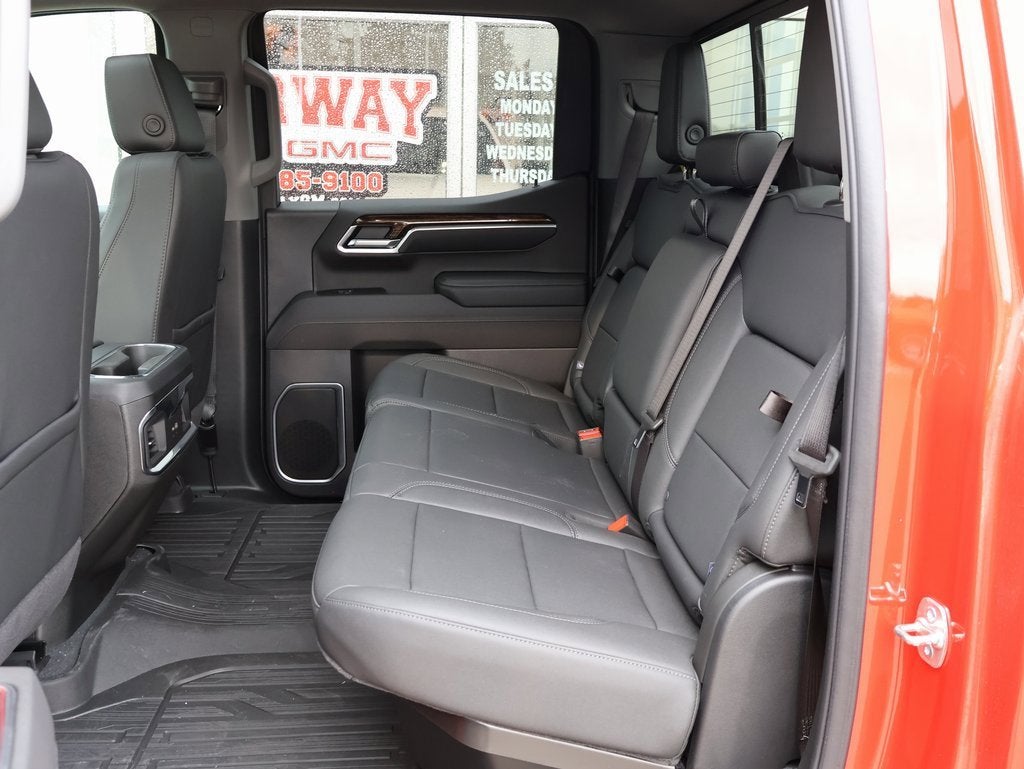 2025 GMC Sierra 1500 Elevation