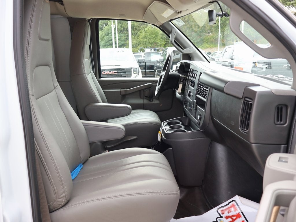 2025 GMC Savana Cargo 2500 Work Van