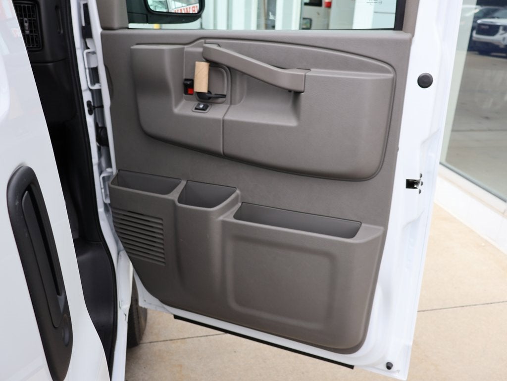 2025 GMC Savana Cargo 2500 Work Van