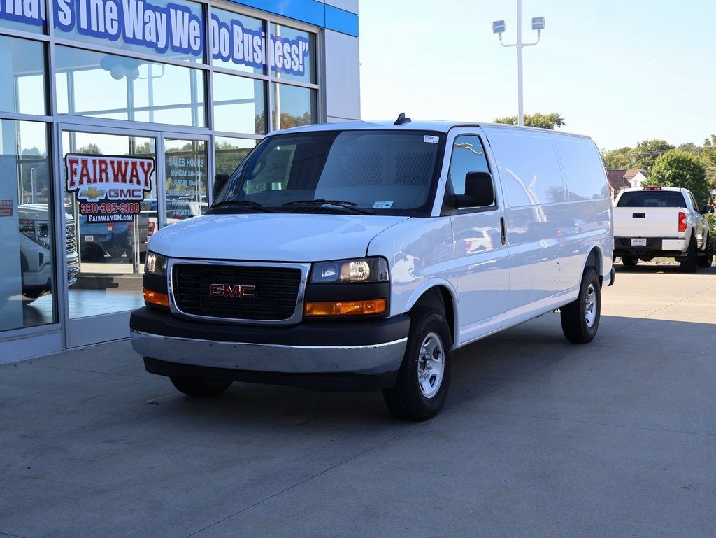 2025 GMC Savana Cargo 3500 Work Van