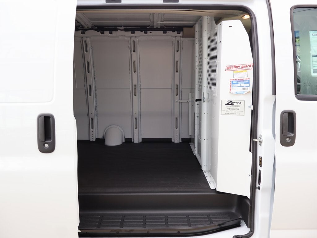 2025 GMC Savana Cargo 3500 Work Van