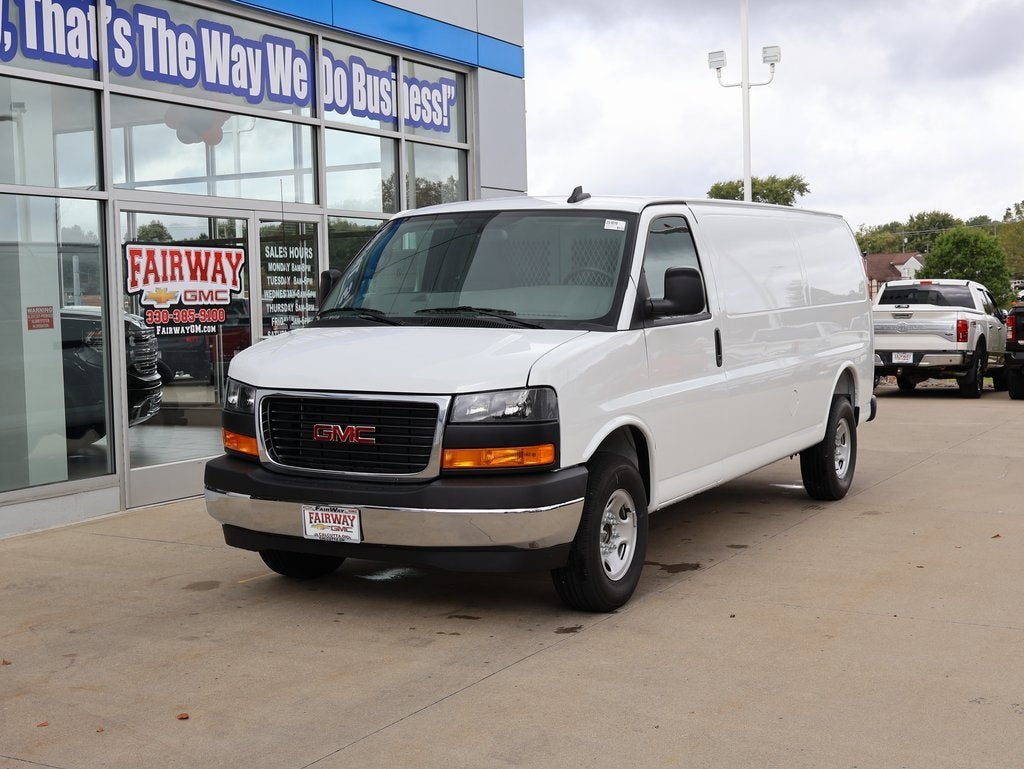 2025 GMC Savana Cargo 3500 Work Van
