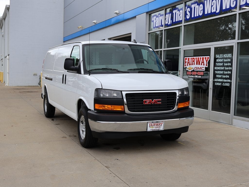 2025 GMC Savana Cargo 3500 Work Van