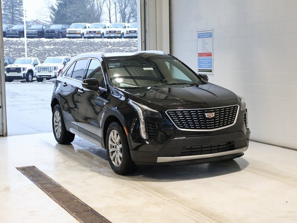 2023 Cadillac XT4 Premium Luxury