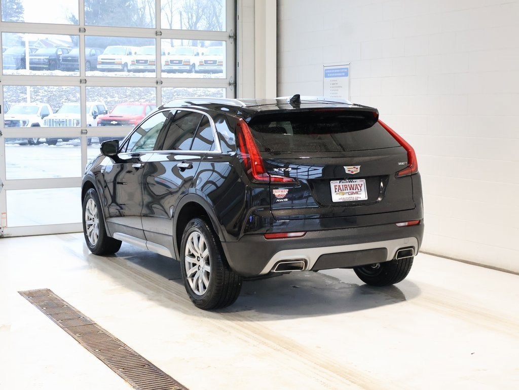 2023 Cadillac XT4 Premium Luxury
