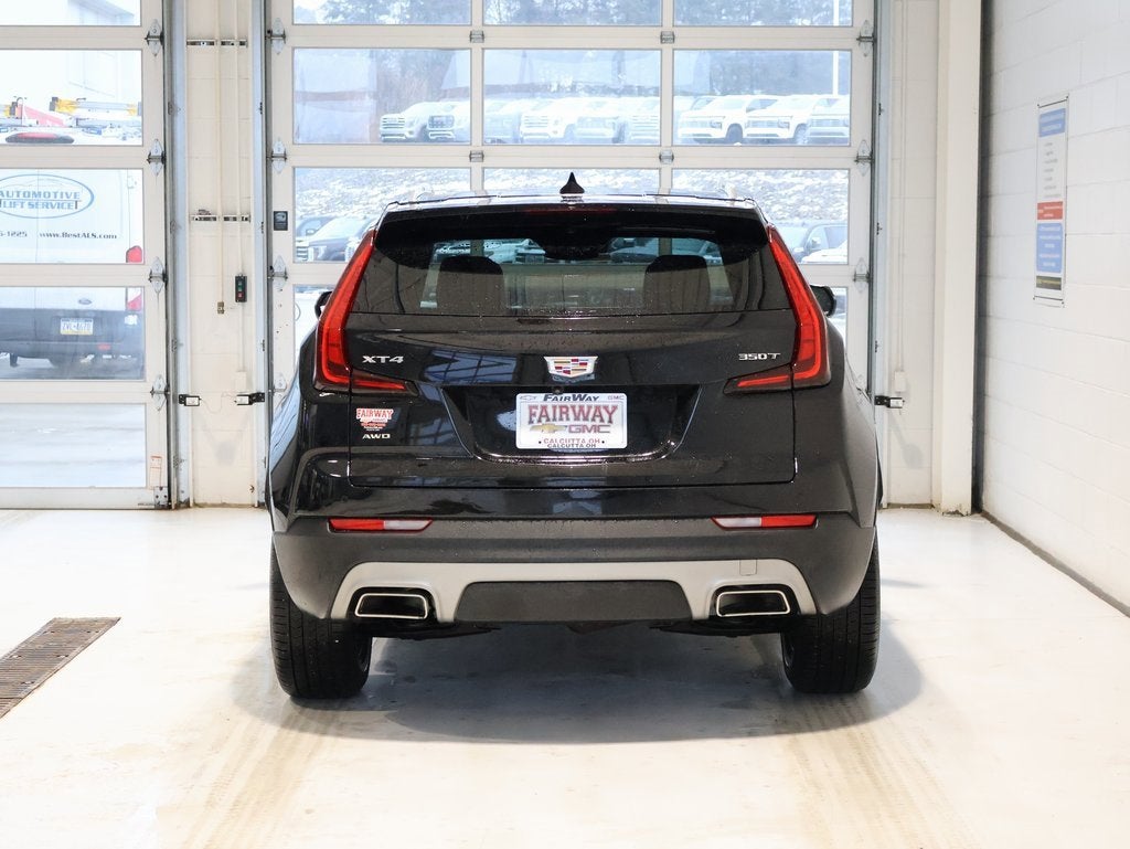 2023 Cadillac XT4 Premium Luxury