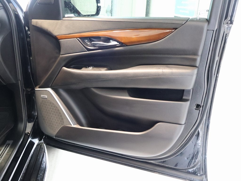 2020 Cadillac Escalade Luxury