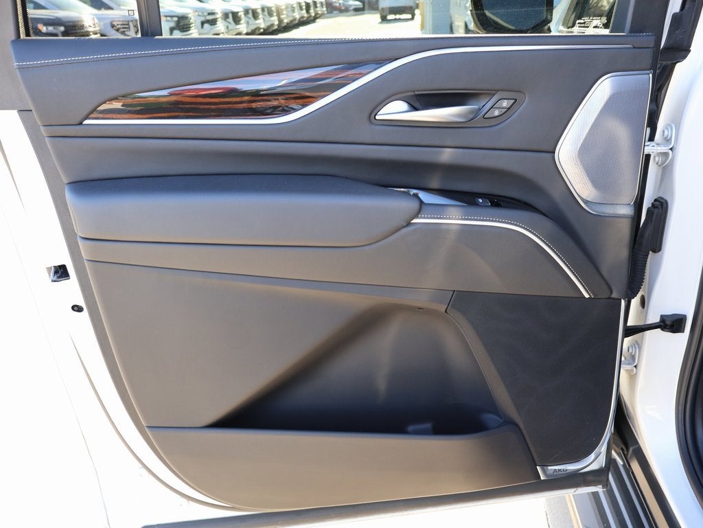 2023 Cadillac Escalade ESV Premium Luxury