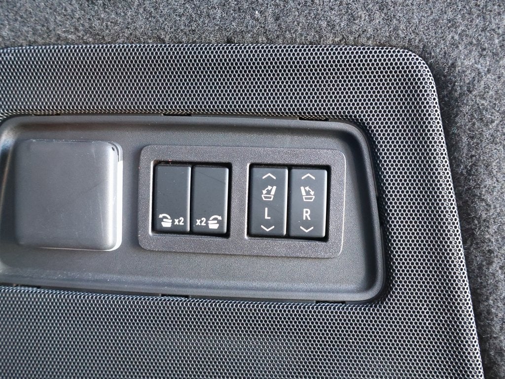 2023 Cadillac Escalade ESV Premium Luxury