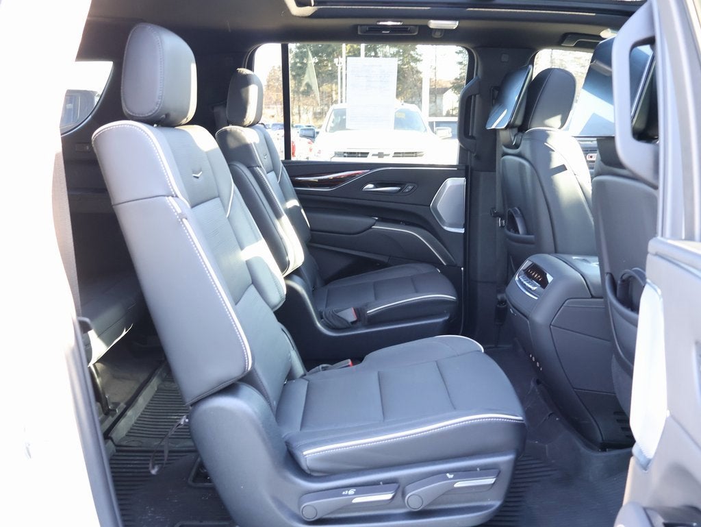 2023 Cadillac Escalade ESV Premium Luxury