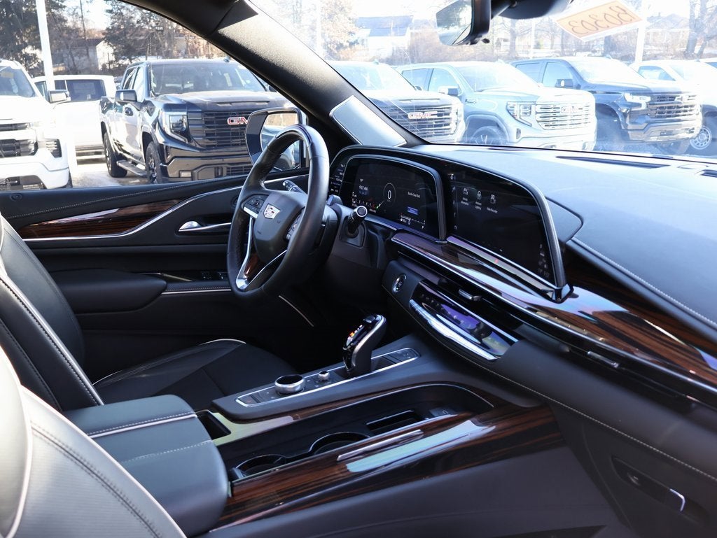 2023 Cadillac Escalade ESV Premium Luxury