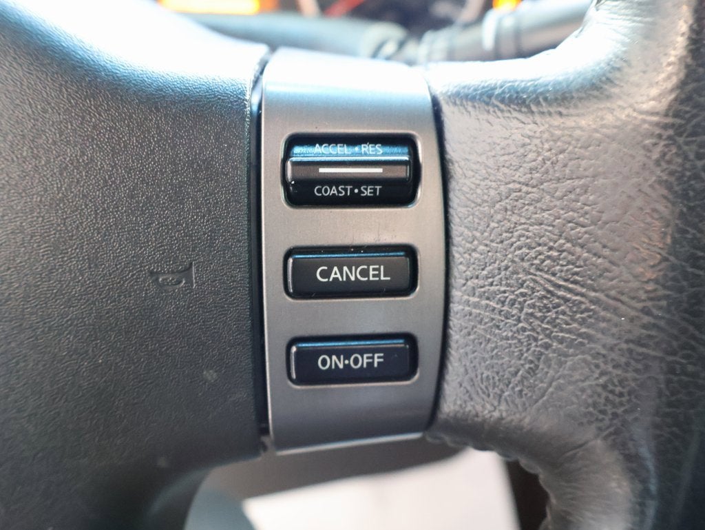 2010 Nissan Titan SE