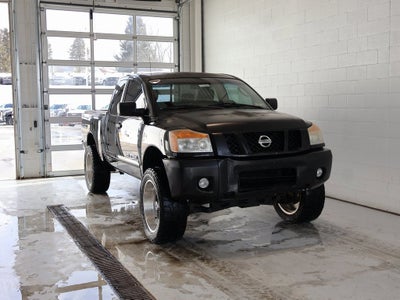 2010 Nissan Titan SE