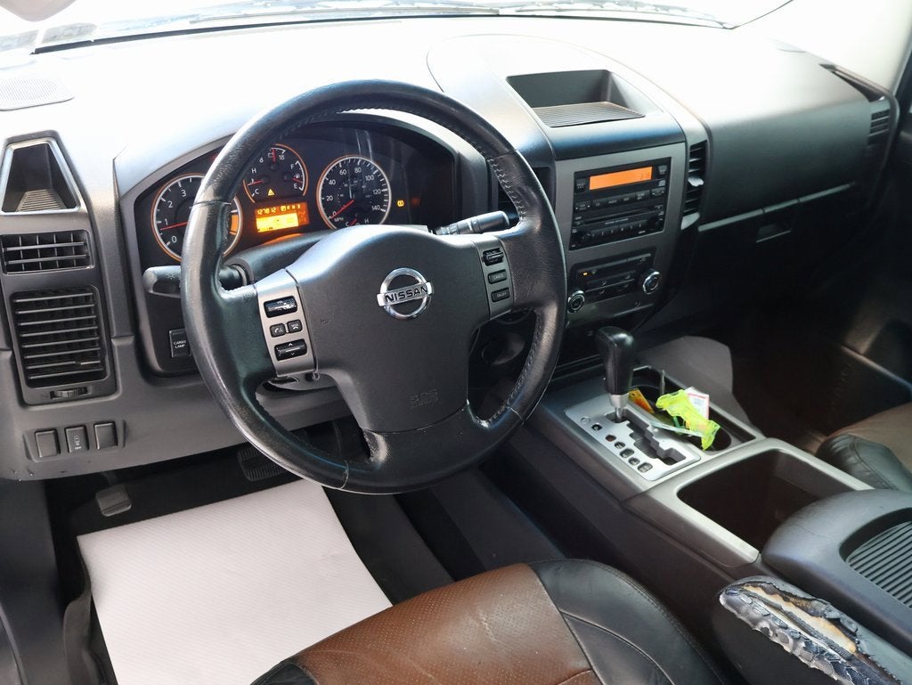 2010 Nissan Titan SE
