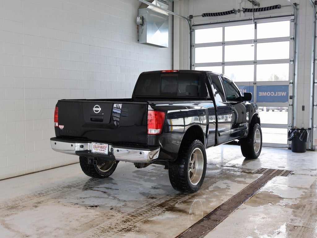 2010 Nissan Titan SE