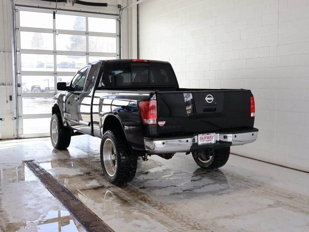 2010 Nissan Titan SE
