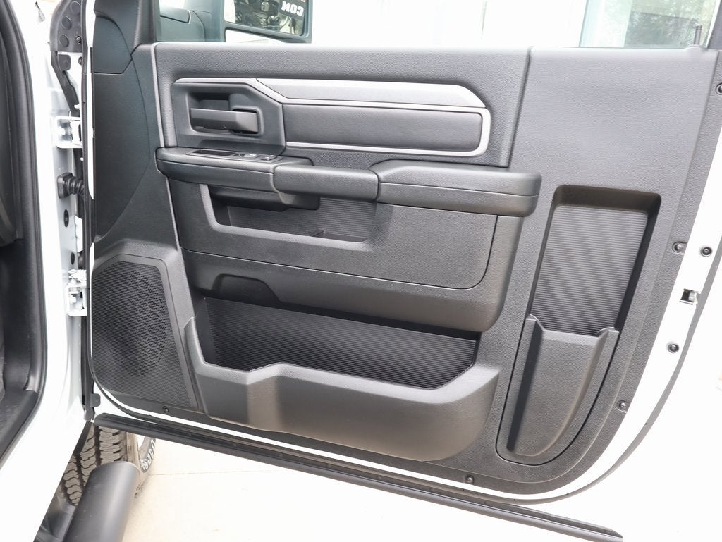 2024 RAM 2500 Tradesman Regular Cab 4x4 8' Box