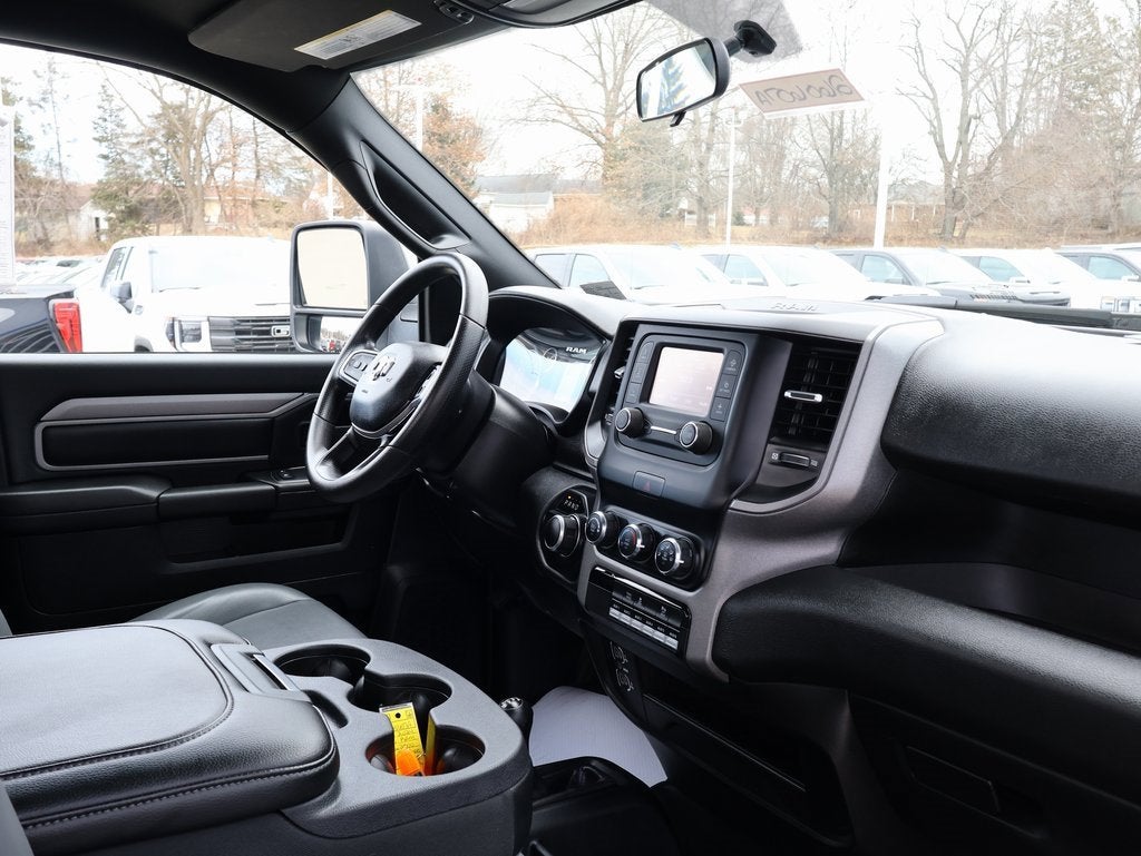 2024 RAM 2500 Tradesman Regular Cab 4x4 8' Box