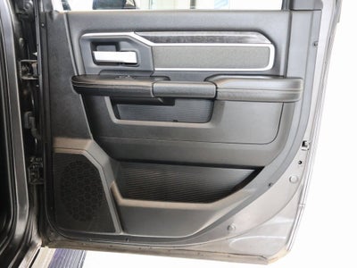 2022 RAM 2500 Big Horn Crew Cab 4x4 6'4" Box