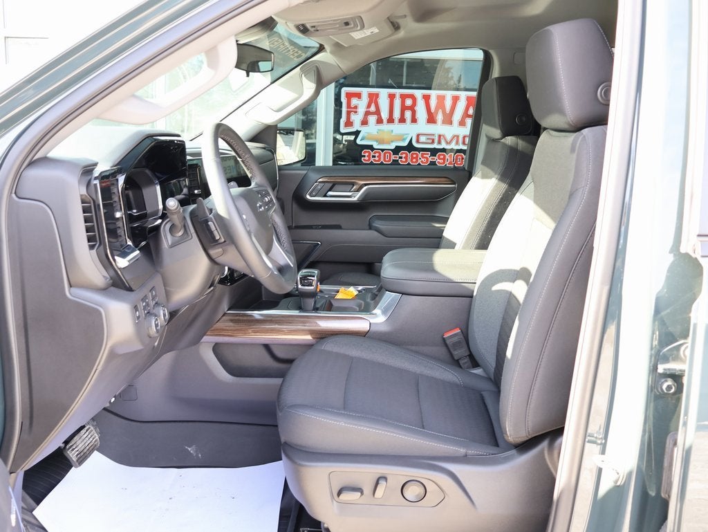 2025 Chevrolet Silverado 1500 LT Trail Boss