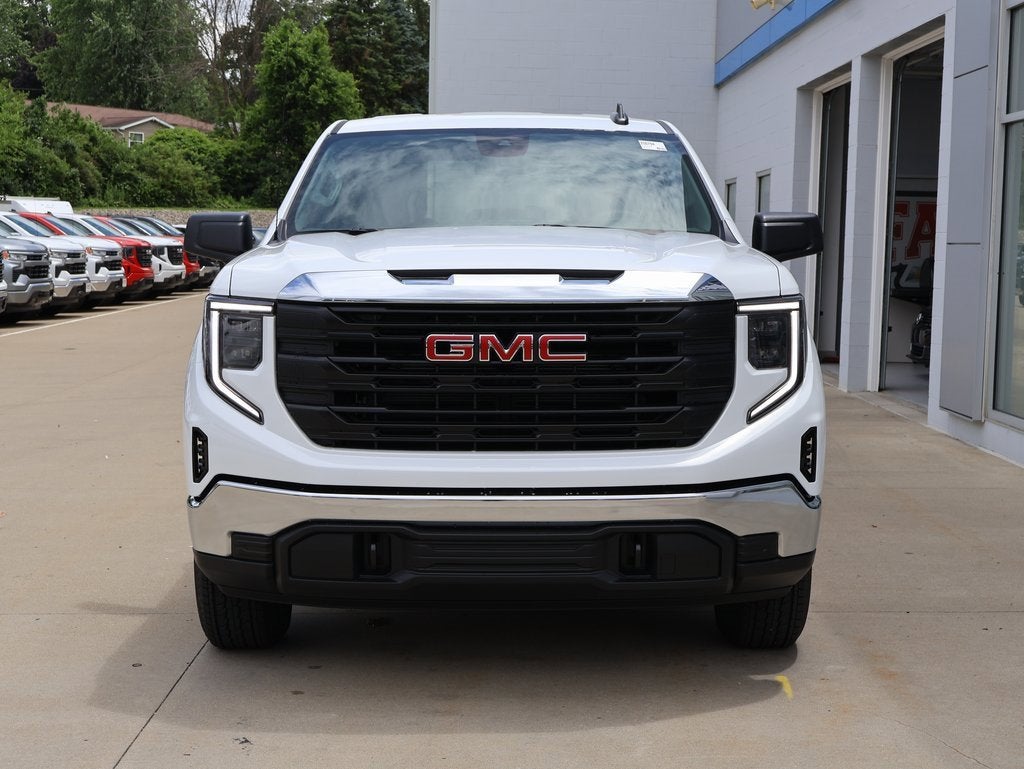 2025 GMC Sierra 1500 Pro