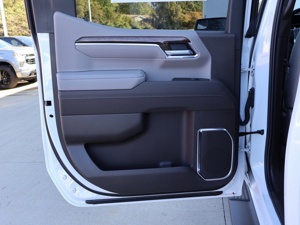 2025 GMC Sierra 1500 SLE