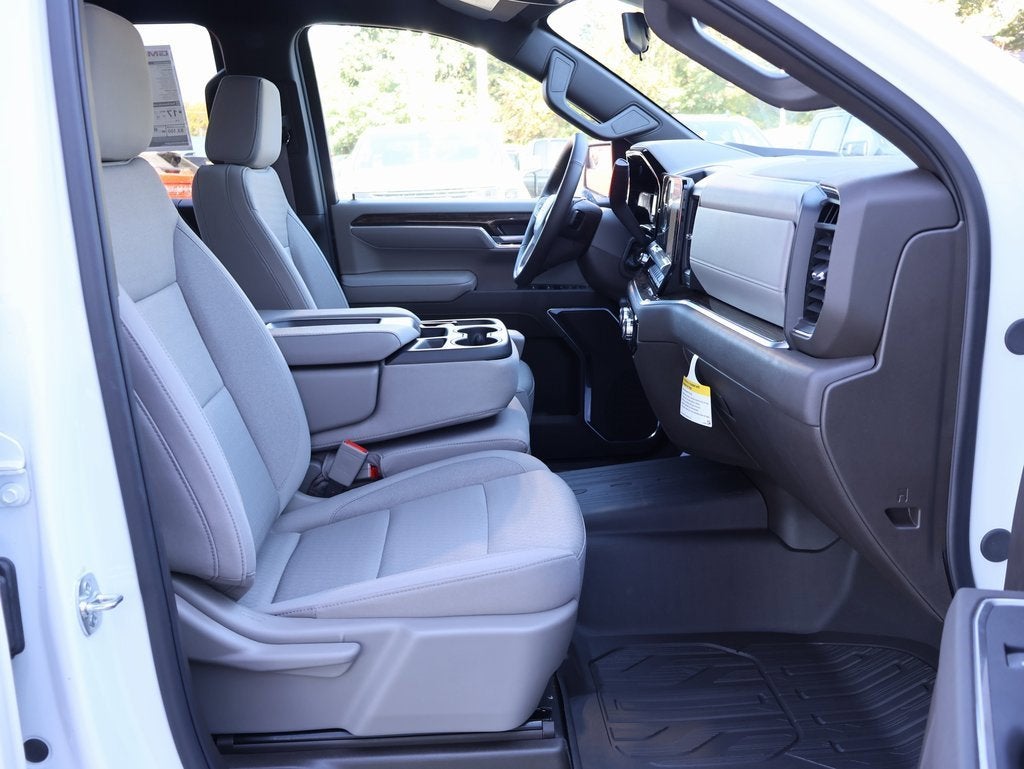 2025 GMC Sierra 1500 SLE