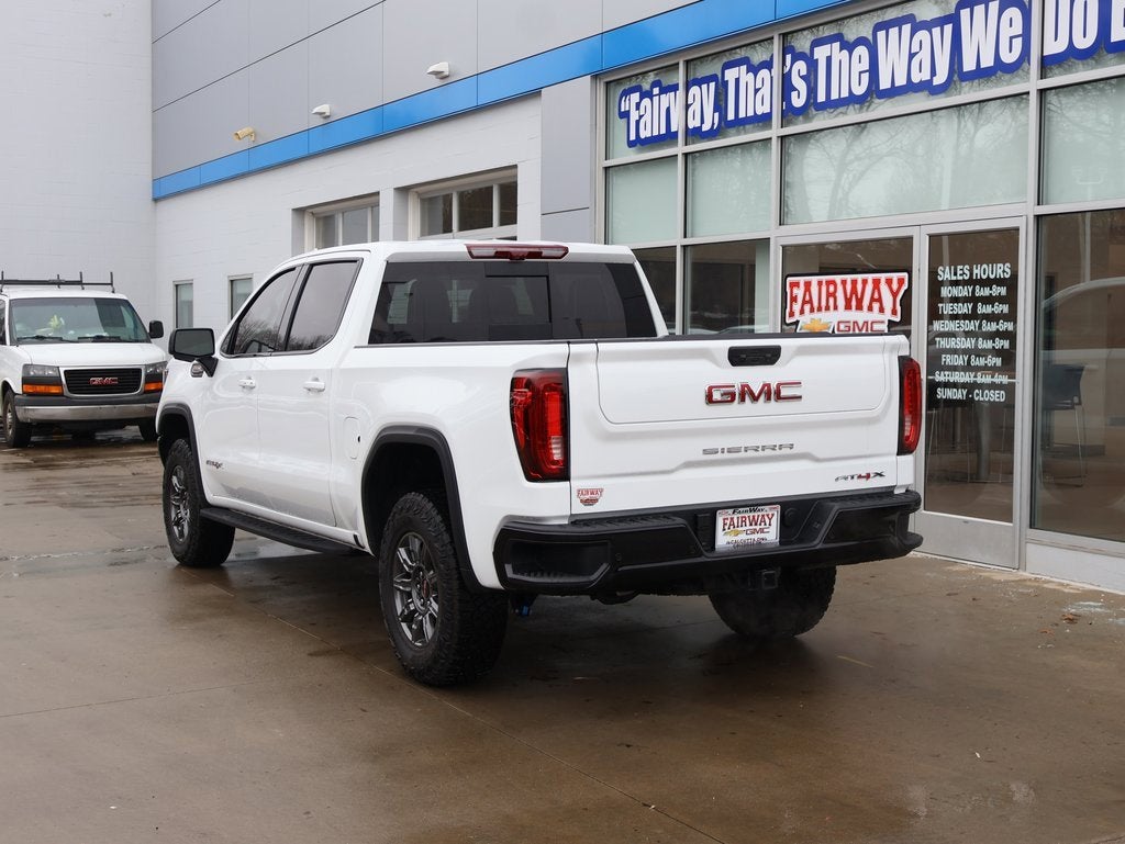 2025 GMC Sierra 1500 AT4X