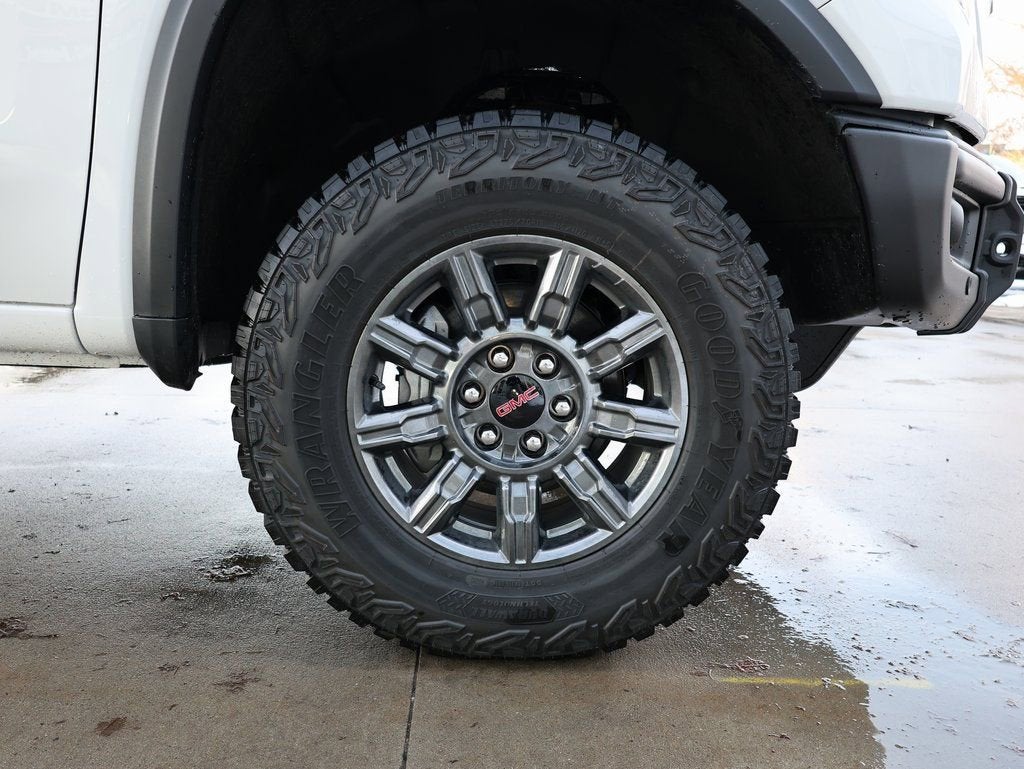 2025 GMC Sierra 1500 AT4X