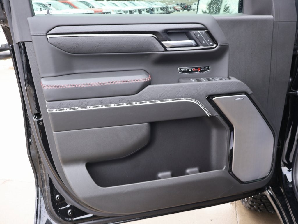 2025 GMC Sierra 1500 AT4X