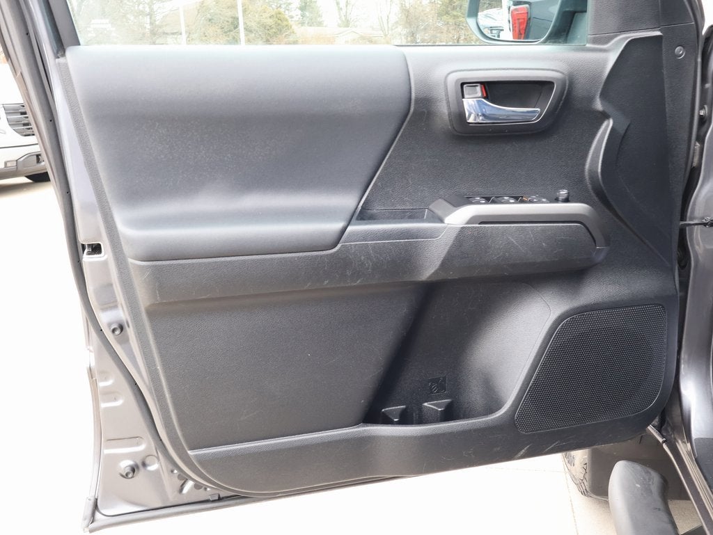 2022 Toyota Tacoma 4WD SR