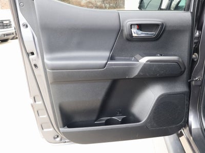 2022 Toyota Tacoma 4WD SR