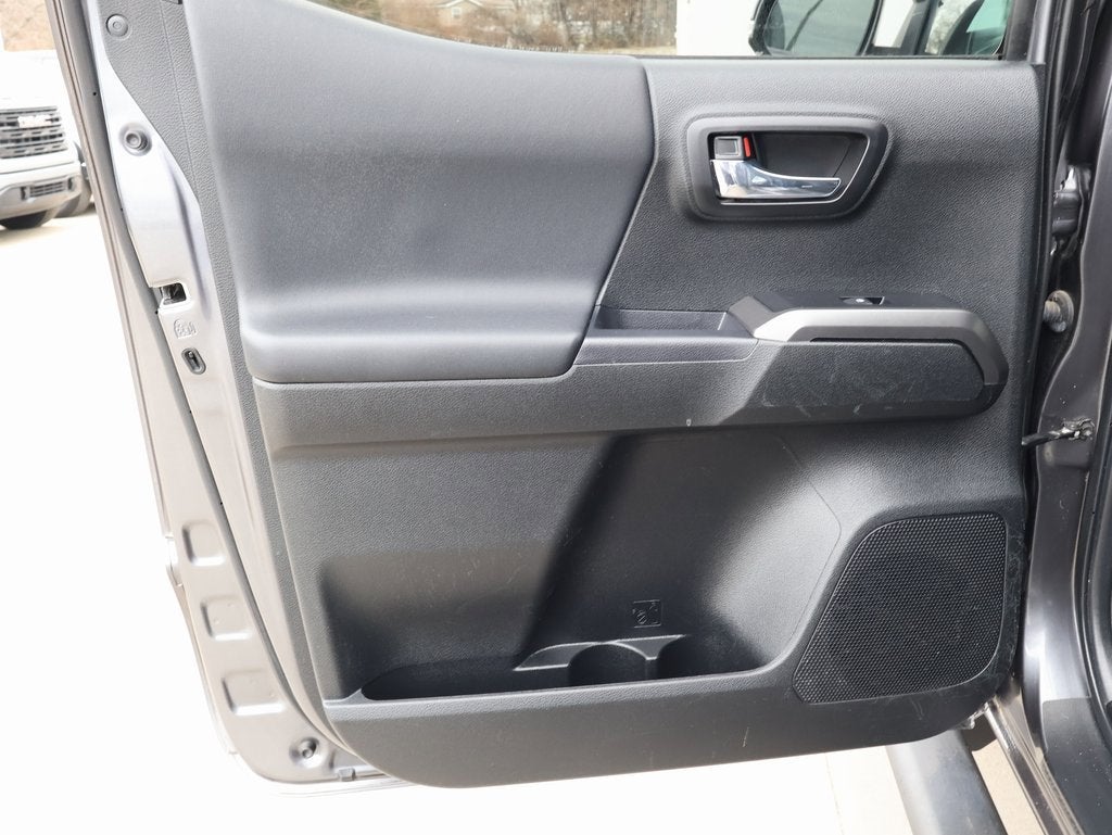 2022 Toyota Tacoma 4WD SR