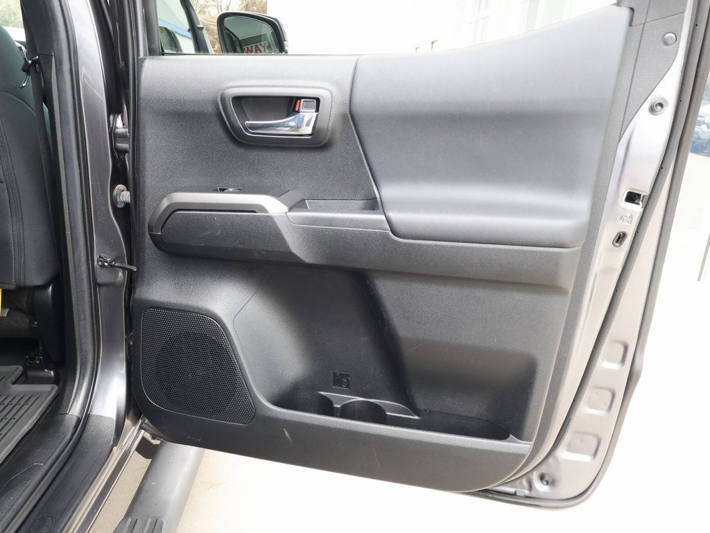 2022 Toyota Tacoma 4WD SR