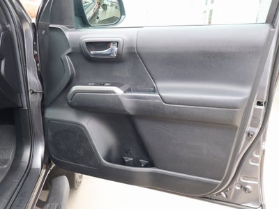 2022 Toyota Tacoma 4WD SR