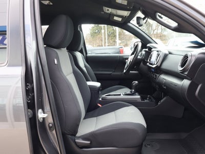 2022 Toyota Tacoma 4WD SR