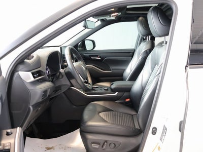 2022 Toyota Highlander XSE