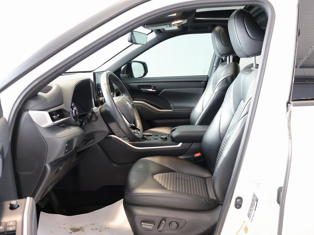 2022 Toyota Highlander XSE