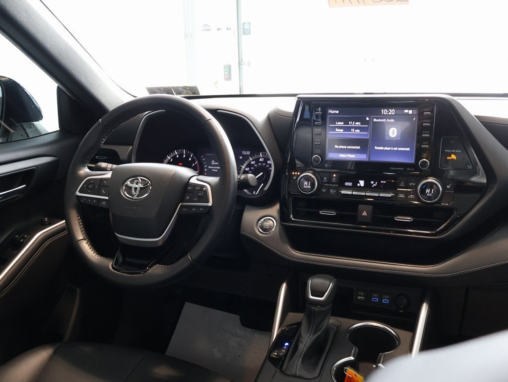 2022 Toyota Highlander XSE