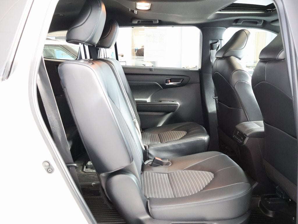 2022 Toyota Highlander XSE